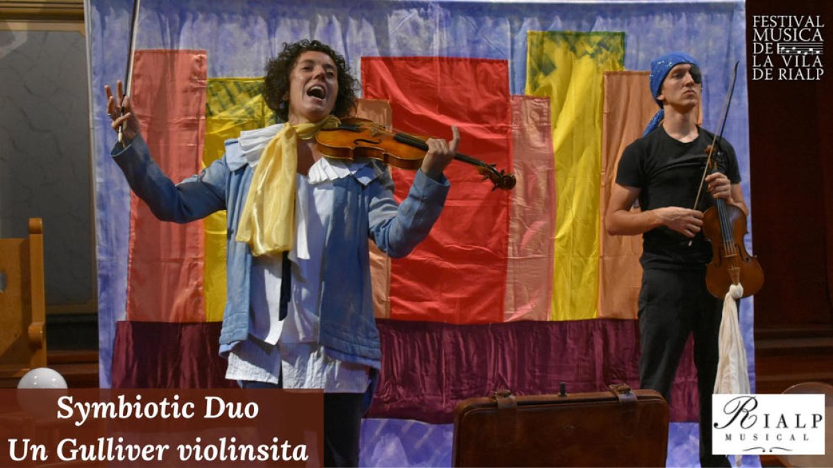 Symbolic Duo representó su ‘Un Gulliver violinista’ el pasado domingo en el festival.