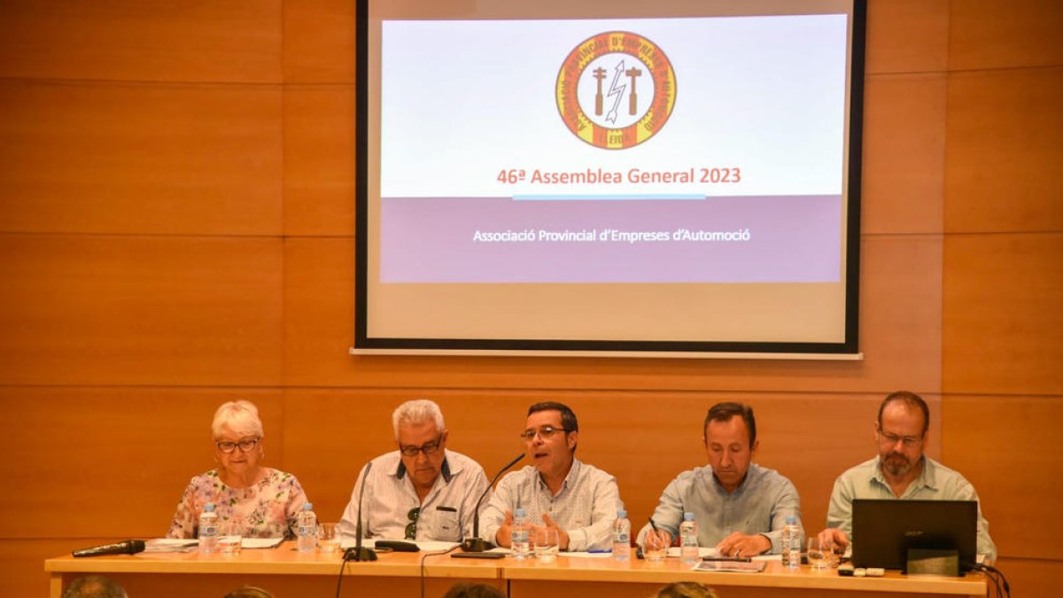 Un momento de la asamblea celebrada en la Cámara.