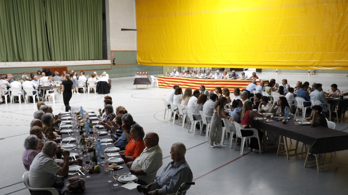 Térmens homenajea a los vecinos que cumplen 80 años en el Dia de la Gent Gran