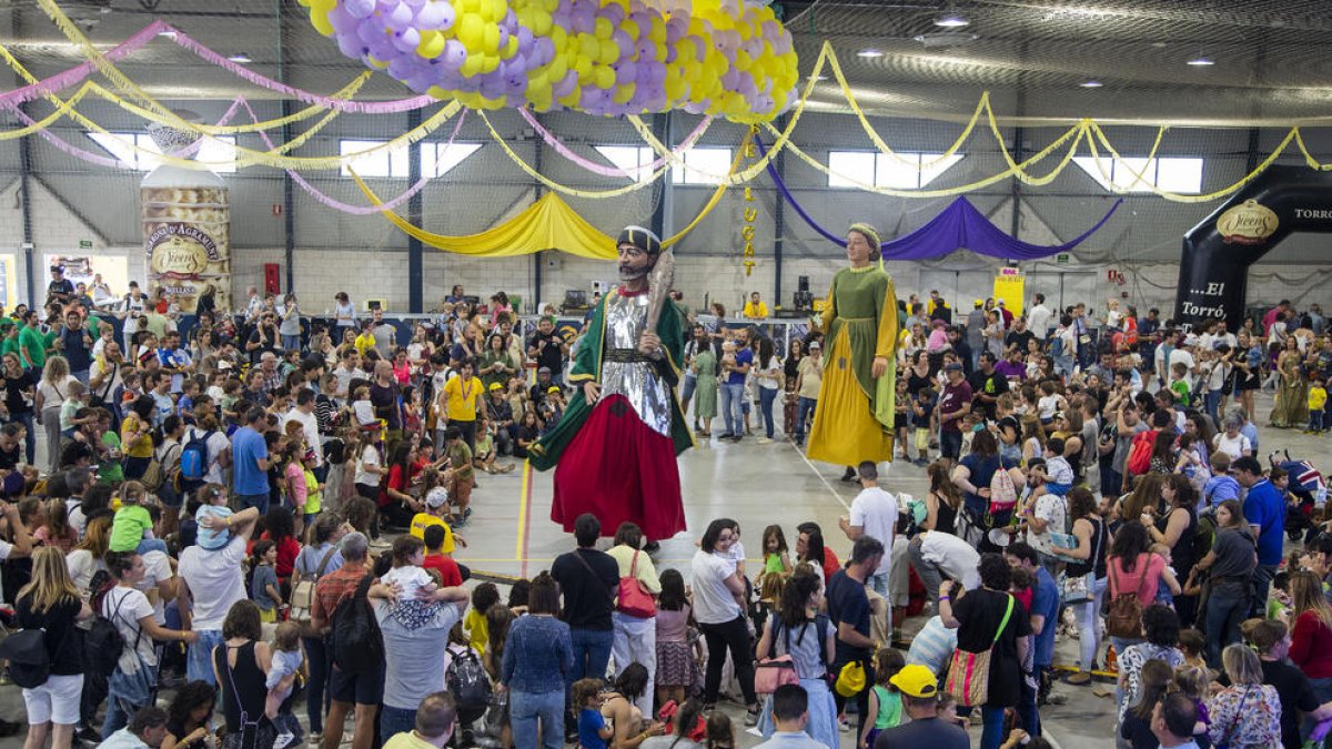 El certamen se celebró en el pabellón ferial e incluyó un concierto del Pot Petit y exhibiciones. 