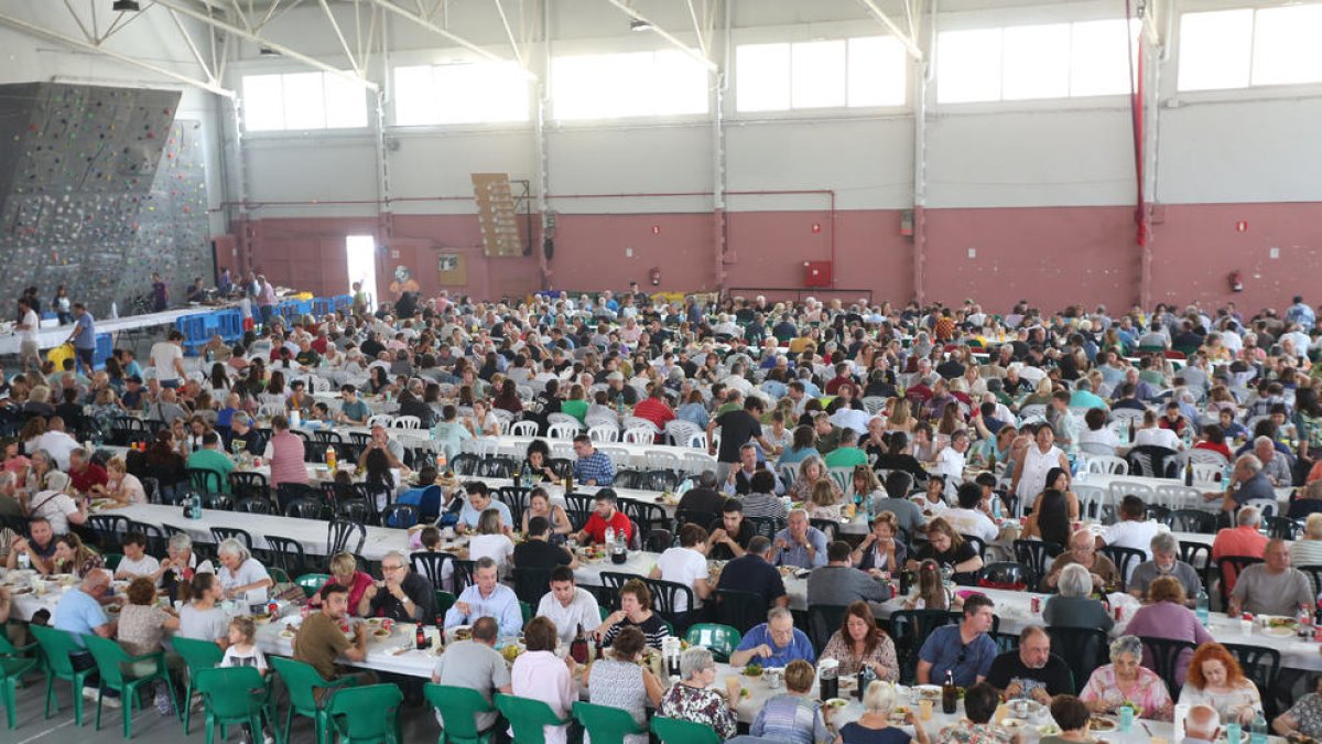 Más de 850 comensales, ayer en la comida de clausura de la feria.