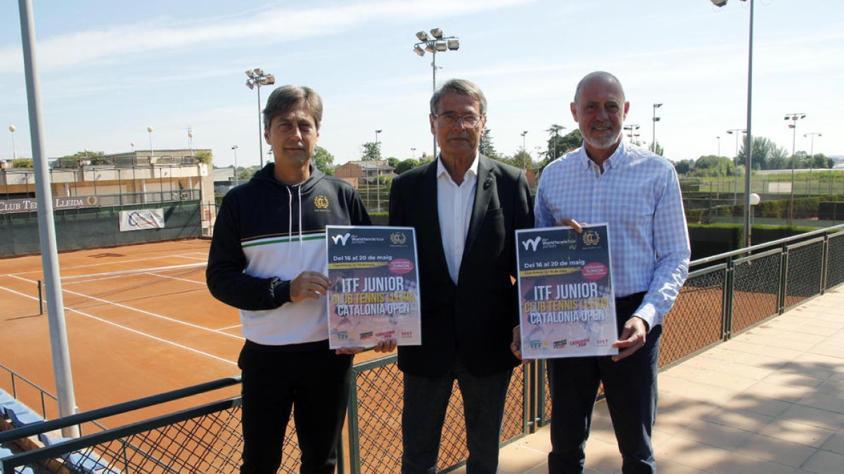 De izquierda a derecha, Ramon Melé, José Luis Solans y Joaquim Puyuelo, ayer durante la presentación.