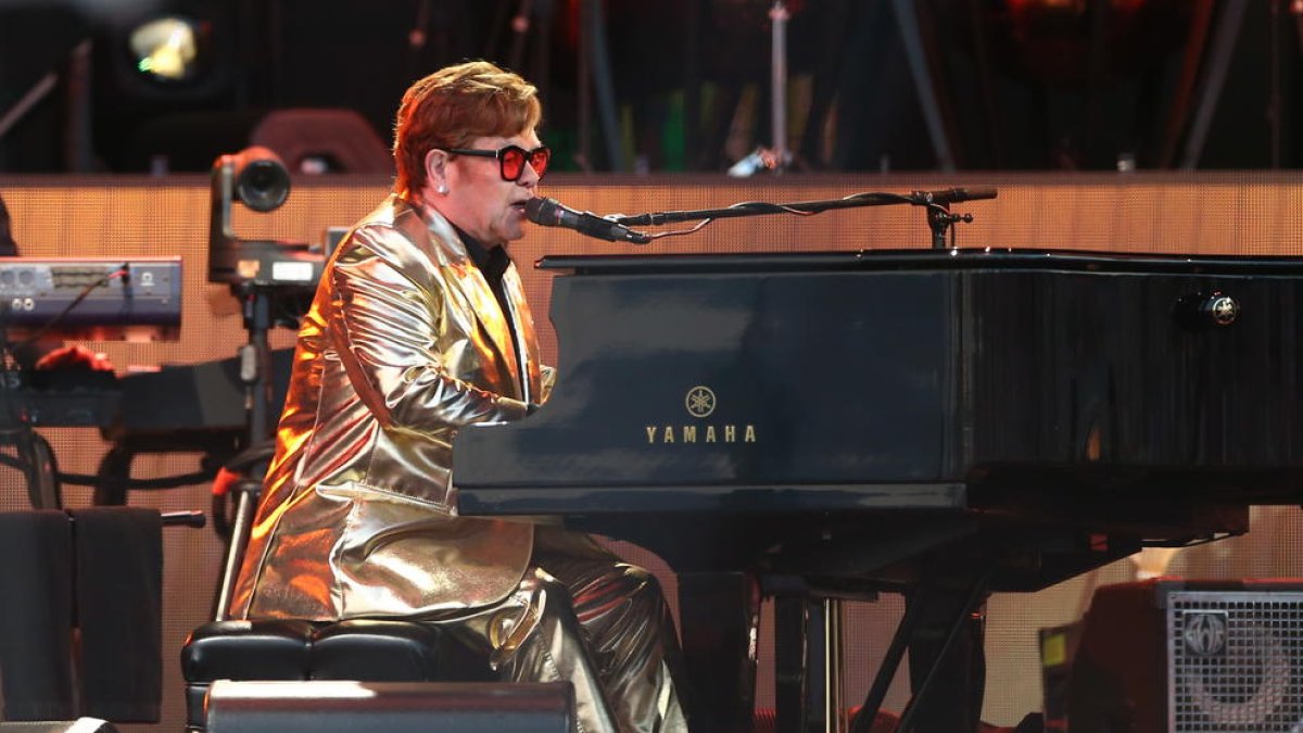 Elton John s'acomiada dels escenaris després de 