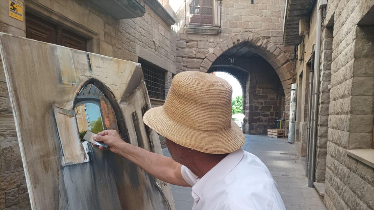 Un dels artistes dissabte en aquest concurs en memòria del pintor de Guissona Josep M. Grau Pujol.