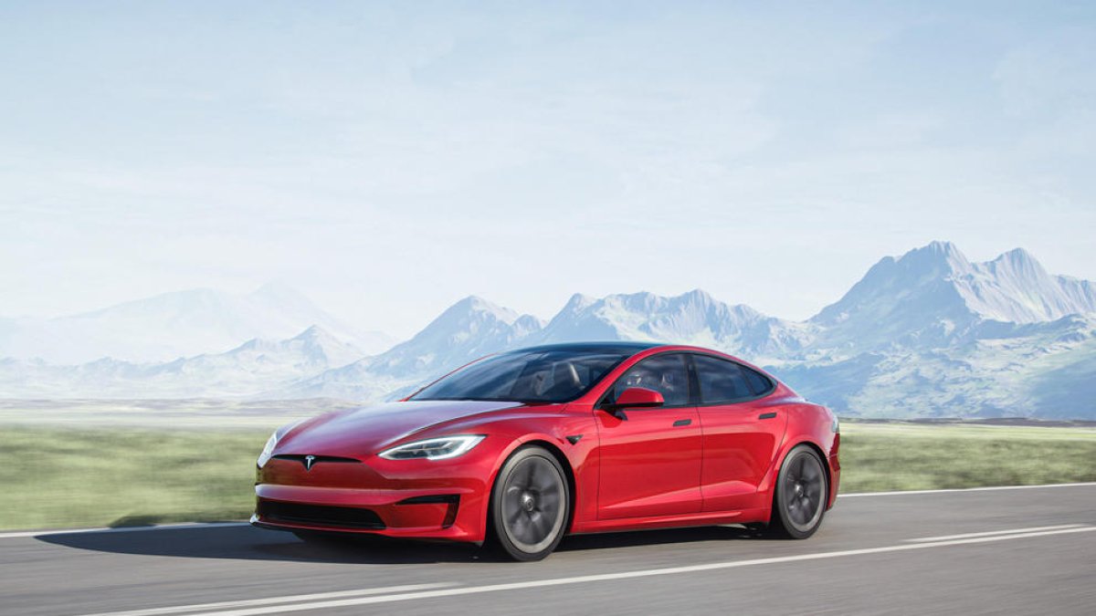 La firma ha anunciat que ja és possible realitzar una comanda tant del Model S com del Model X en la seua versió Plaid a Europa.