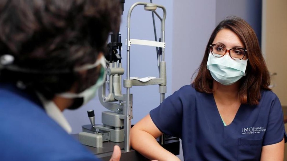 Los oftalmólogos de IMO Grupo Miranza cuentan con larga experiencia y las técnicas más avanzadas para frenar problemas de retina, especialmente de la zona central, encargada de la visión de detalle.