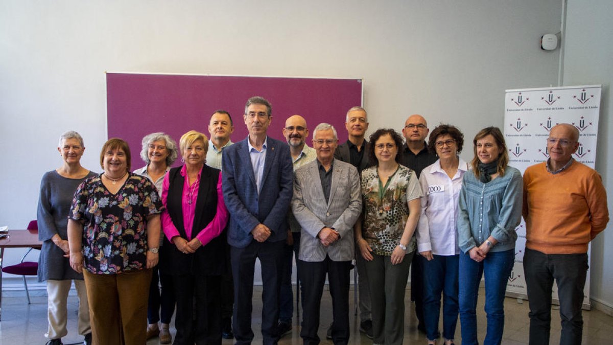 Jaume Puy anunció ayer los resultados de la votación junto a su equipo.