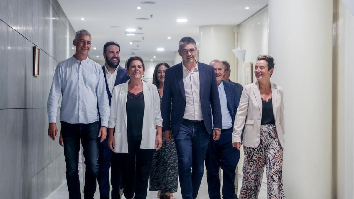 Els diputats de Bildu van acudir ahir al Congrés per recollir les actes com a parlamentaris.