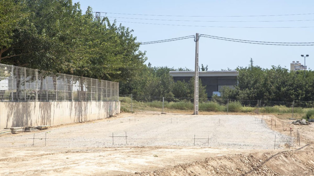 Els terrenys on s’ha previst la instal·lació del mòdul de l’escola Maria-Mercè Marçal.