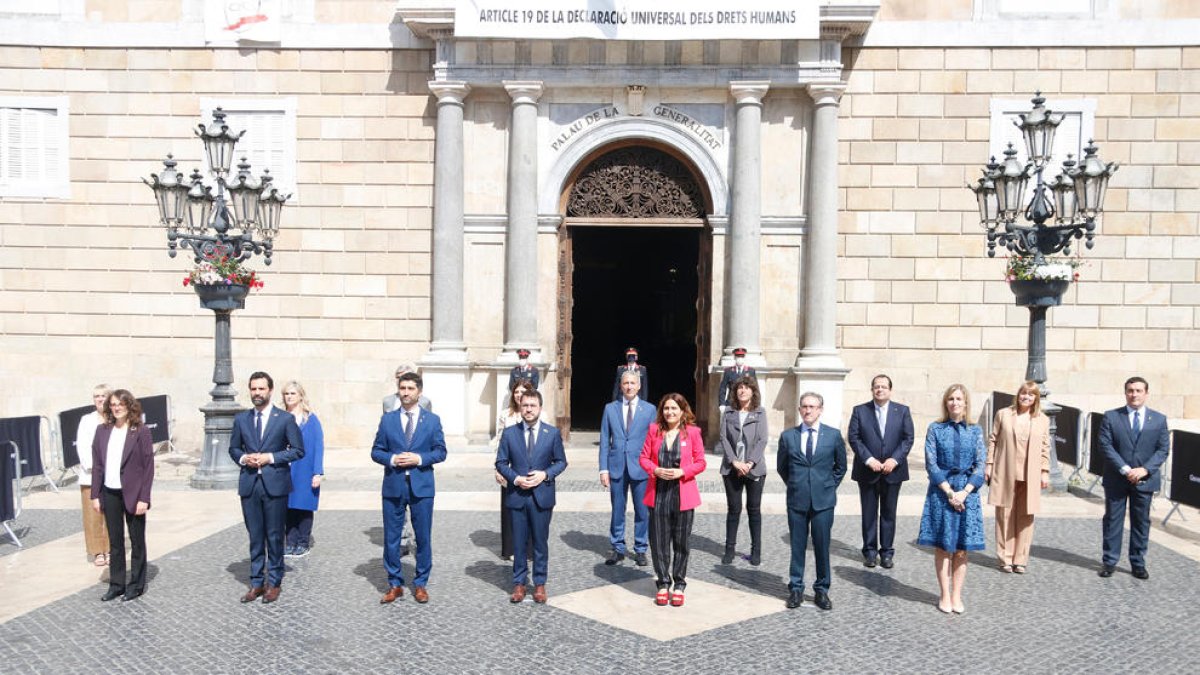 Foto de família del Govern de la Generalitat el 25 de maig del 2021.