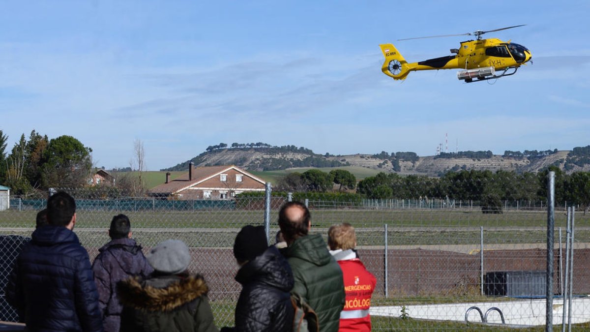 La Guardia Civil y el Ejército del Aire buscan un ultraligero ocupado por dos personas y desaparecido desde ayer por la tarde en Valladolid.