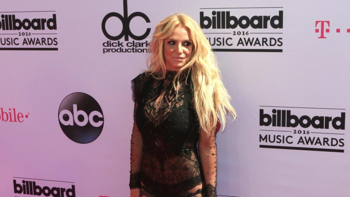 Britney Spears i Elton John recuperen 'Tiny Dancer' en una nova versió