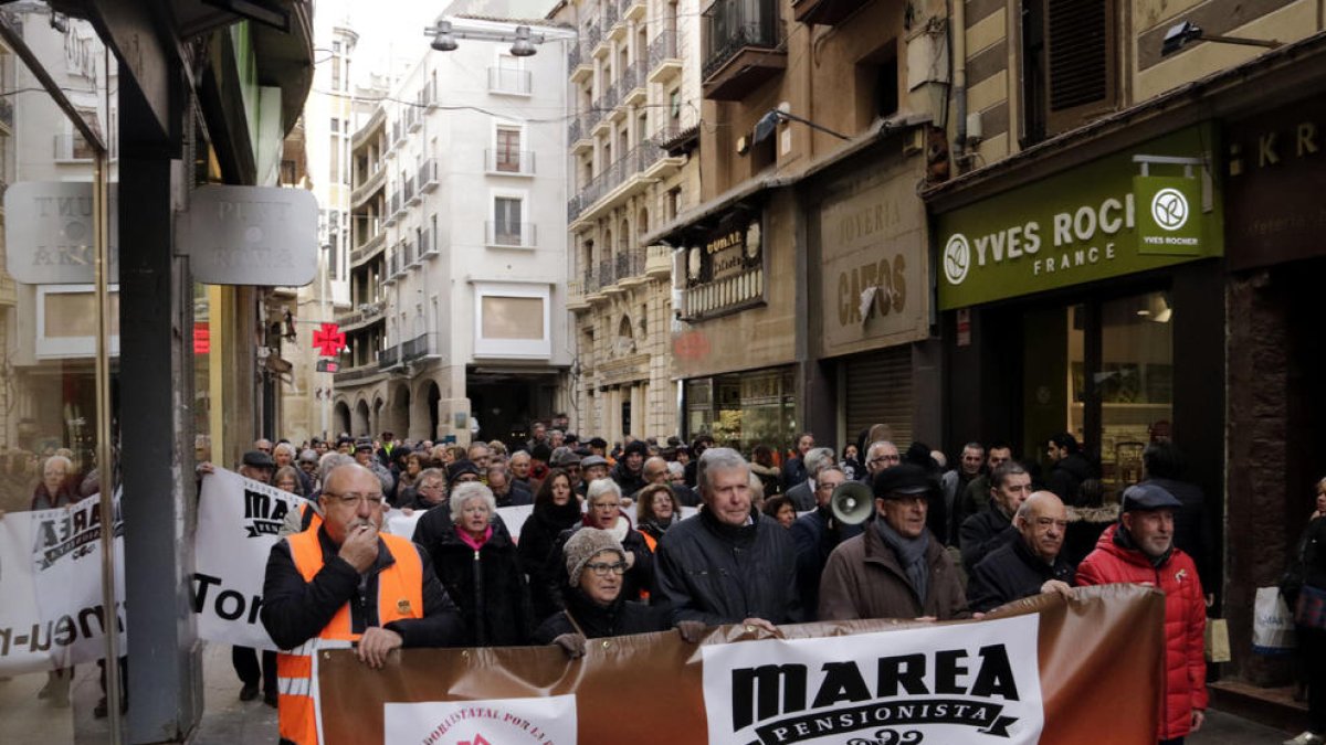 Protesta de la Plataforma Marea Pensionista a Lleida el 2019.