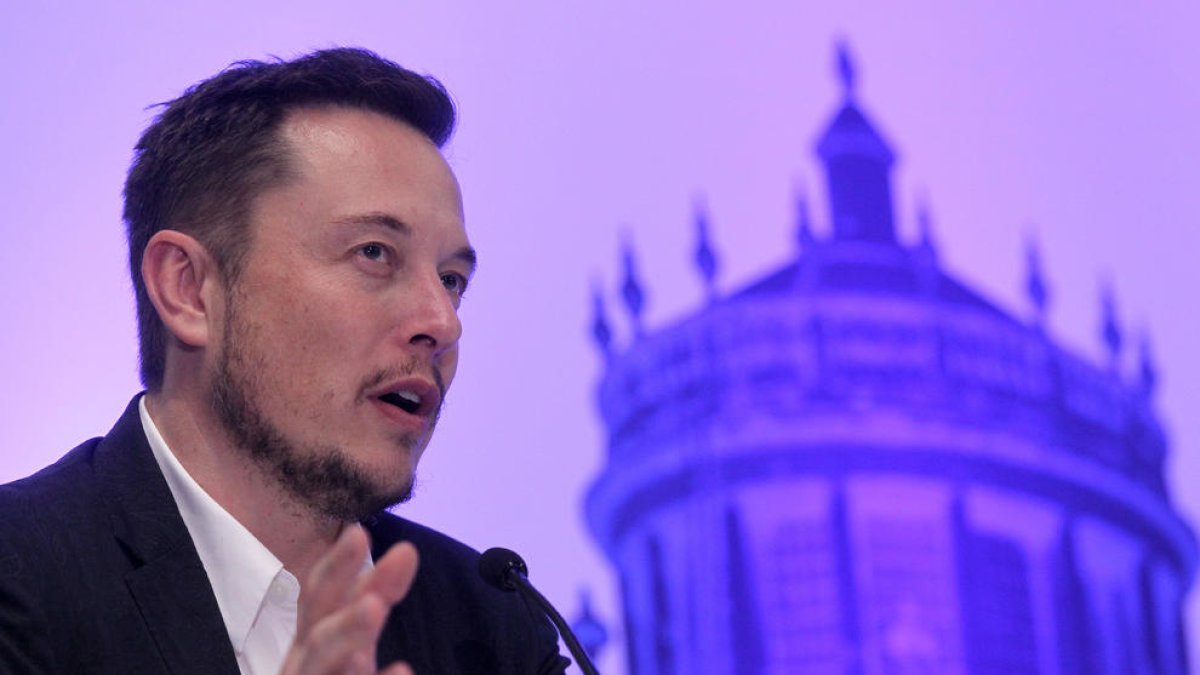 Musk, Tesla i SpaceX demandats per suposada estafa piramidal de Dogecoin