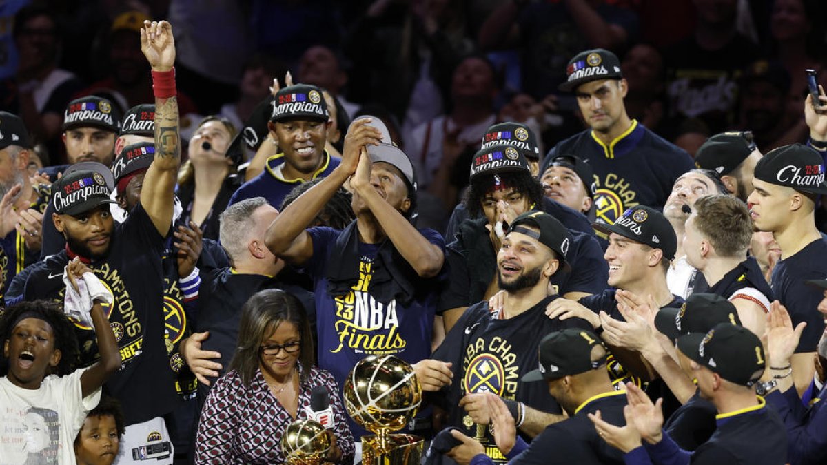 Los Nuggets conquistan su primer anillo en la NBA y Jokic, elegido MVP