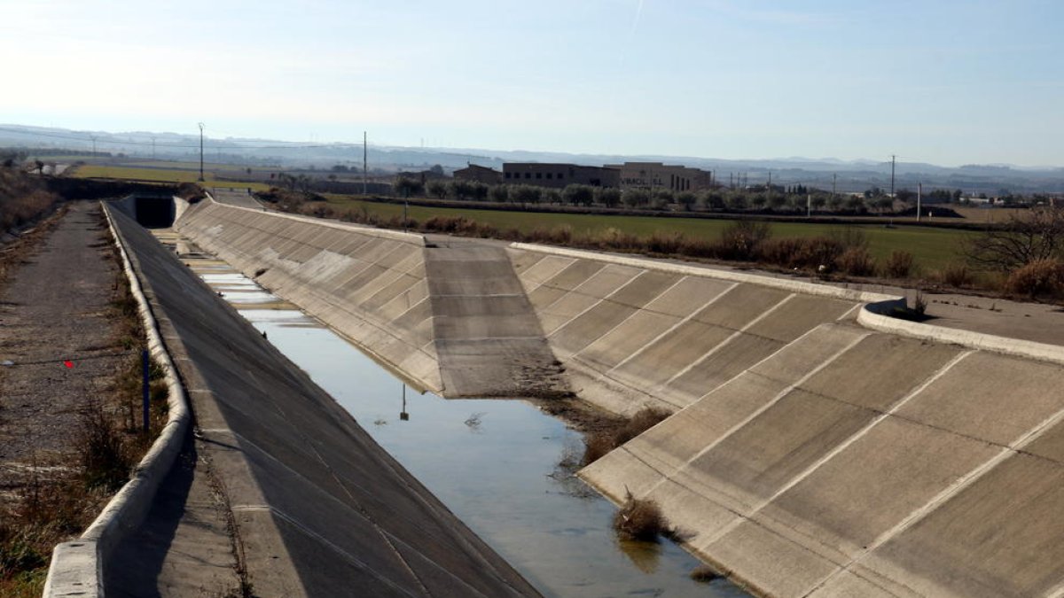 El canal Segarra-Garrigues a Verdú.