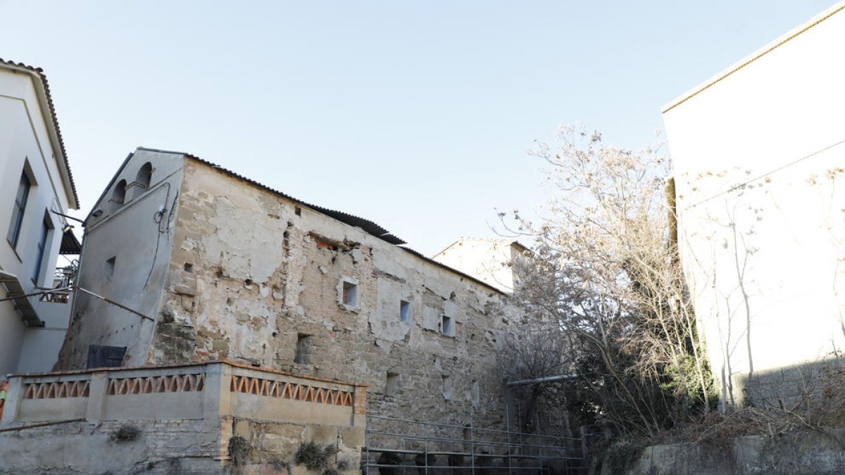 Les bastides que s’estan col·locant per abordar les de consolidació del Molí Fariner.