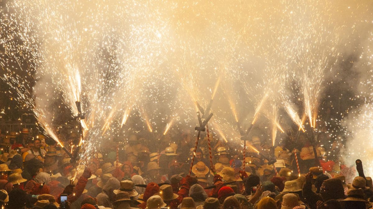 El foc va ser un dels principals protagonistes i es van arribar a cremar 360 quilos de material pirotècnic en tot el cap de setmana.