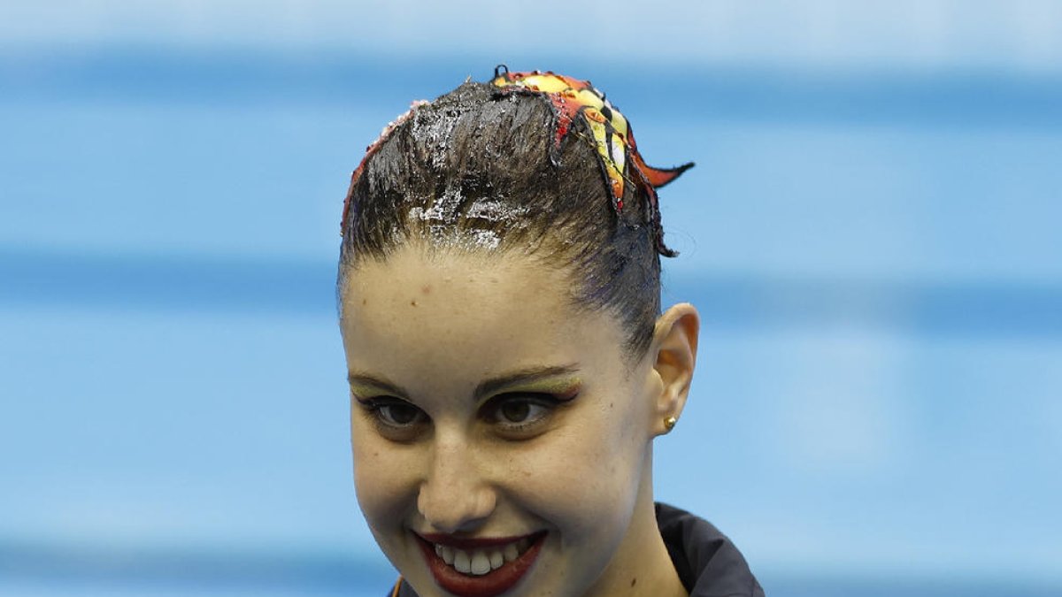 Iris Tió posa con la brillante medalla de bronce que logró ayer.