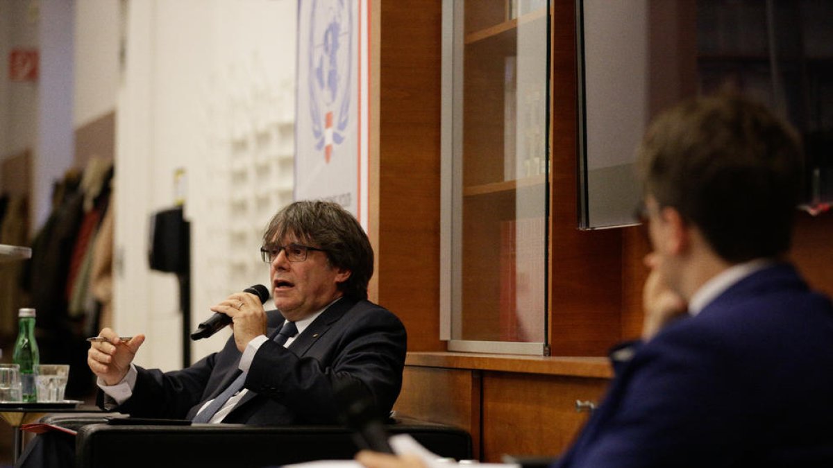 Puigdemont intervendrá en el acto del 1-O de manera telemática.