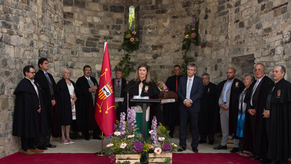 La Síndica, Maria Vergés, ayer durante su intervención en el acto institucional de la Hèsta d’Aran. 