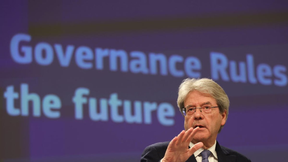 El comisario europeo de Economía, Paolo Gentiloni, durante la presentación de ayer.