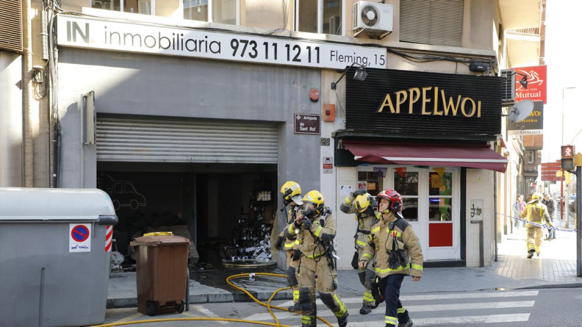 Los Bomberos activaron cuatro dotaciones.