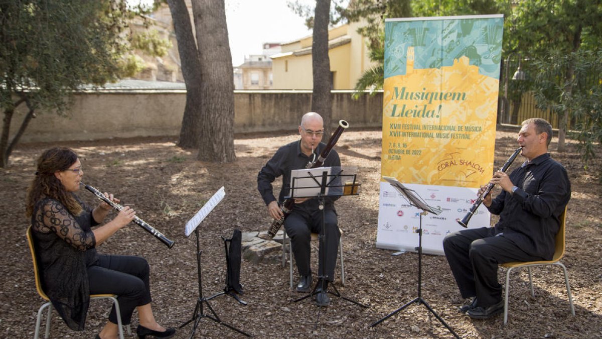 El Trío de Canyes de la Orquestra Julià Carbonell actuó en la presentación del festival.