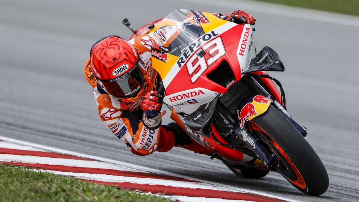 Marc Márquez, ahir durant la primera jornada d’entrenaments lliures al circuit de Sepang.