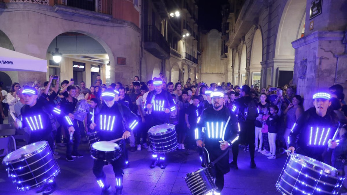 Ritmo y percusión itinerante por Lleida para estrenar 'LaTemporada'