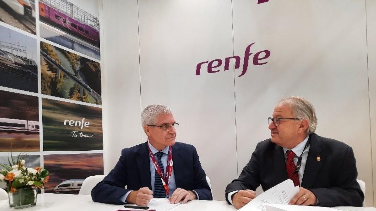 El acuerdo lo han firmado este jueves en Fitur -la Feria Internacional del Turismo-, en Madrid, el presidente de Turisme de Lleida, Paco Cerdà, y el presidente de Renfe, Isaías Táboas