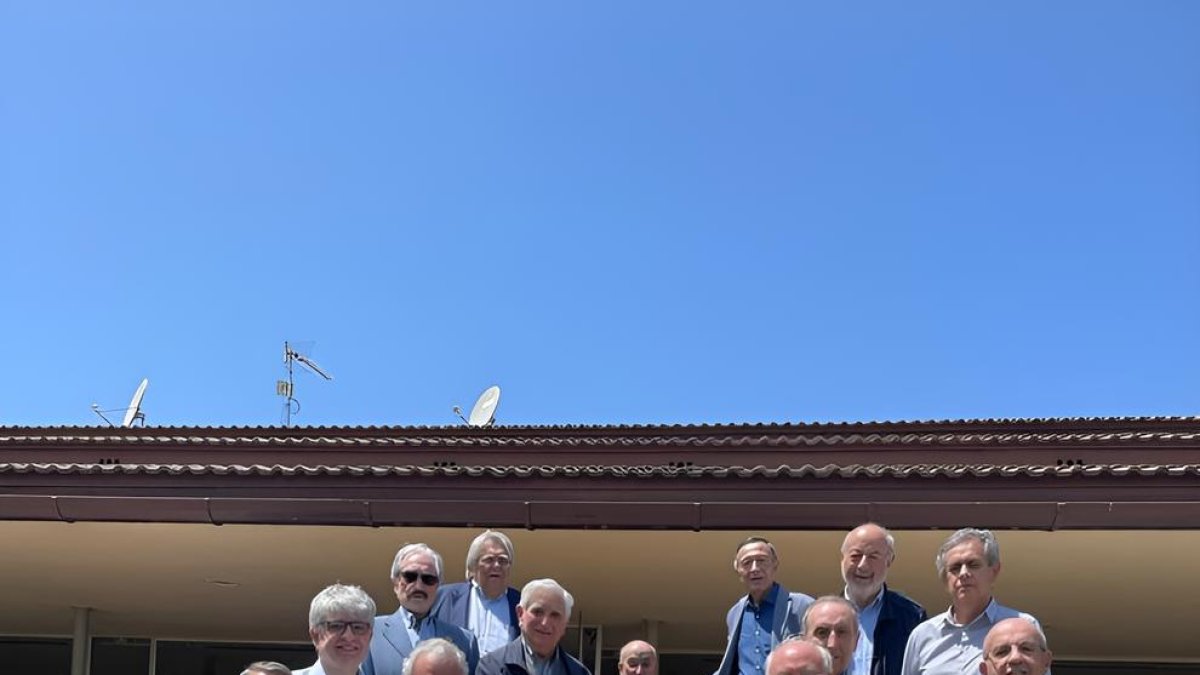 Trobada ahir al Club Tenis Lleida amb Santiago Costa, esquerra, i Robert Serentill, dreta.