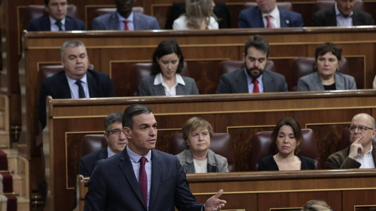 El presidente español, Pedro Sánchez, en la sesión de control en el Congreso.