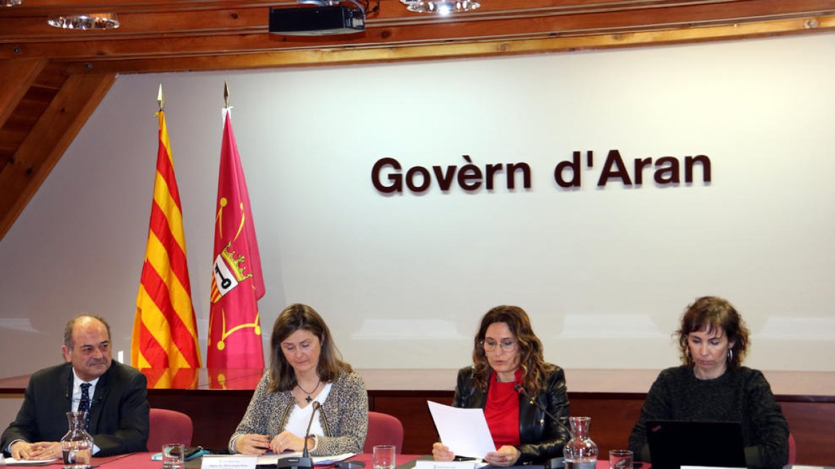 La consellera de la Presidència, Laura Vilagrà, ha presidit la reunió bilateral Generalitat-Govèrn d'Aran.