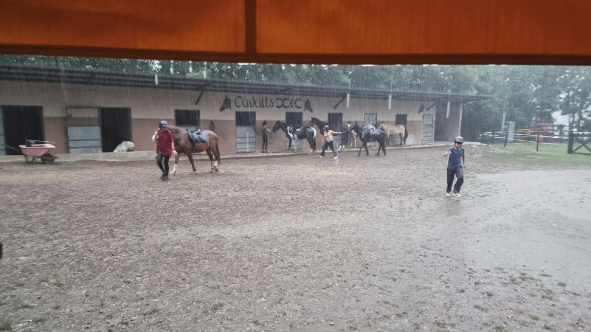 A Alt Àneu les temperatures es van desplomar fins als 18 graus aquest dimecres per les tempestes.