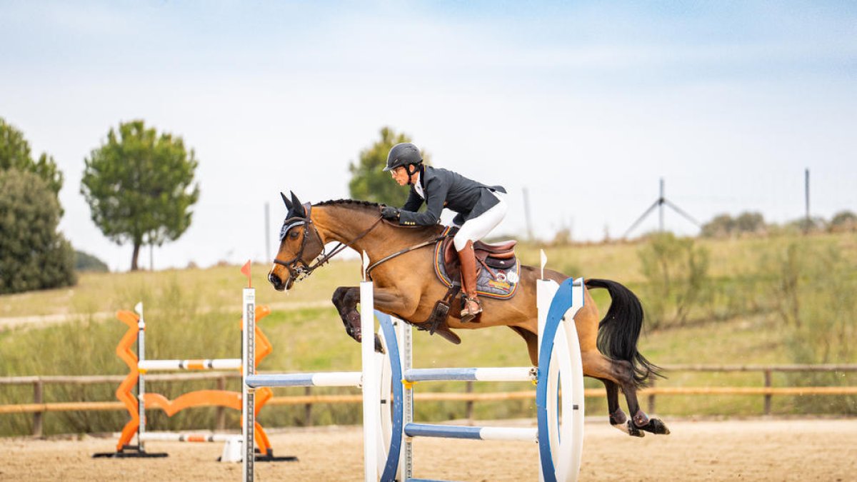 Marçal Piró, competint en un concurs de salts durant aquest temporada.