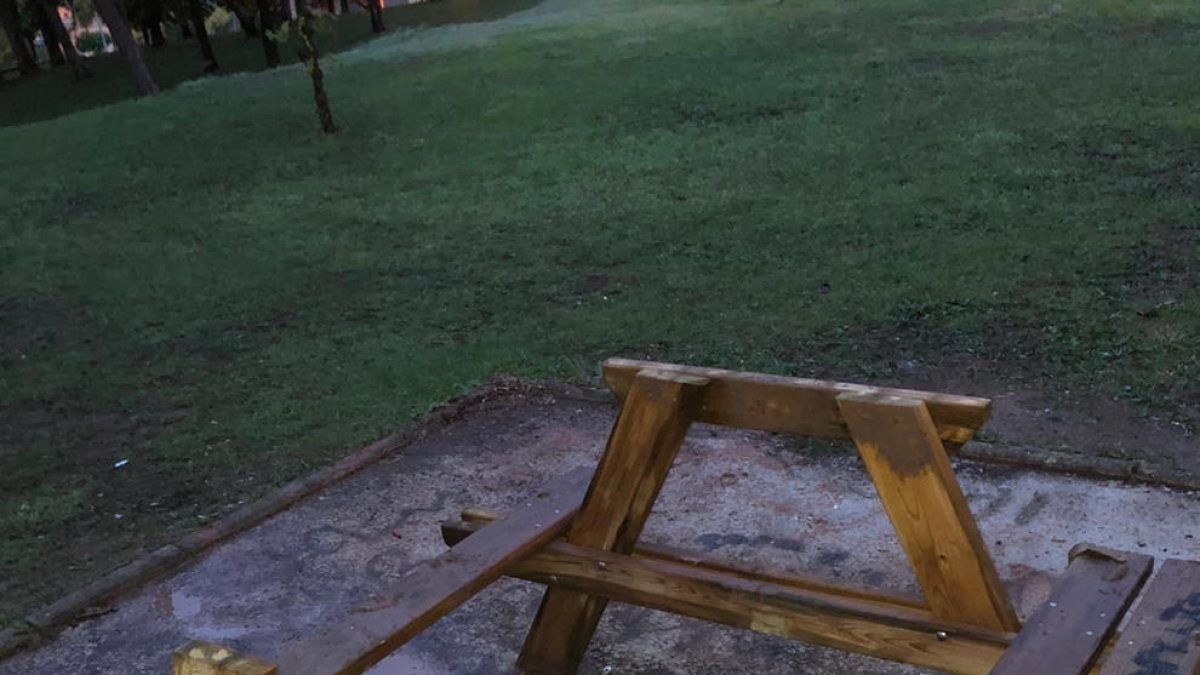 Destrosses per vandalisme al parc del Tinell de Tremp