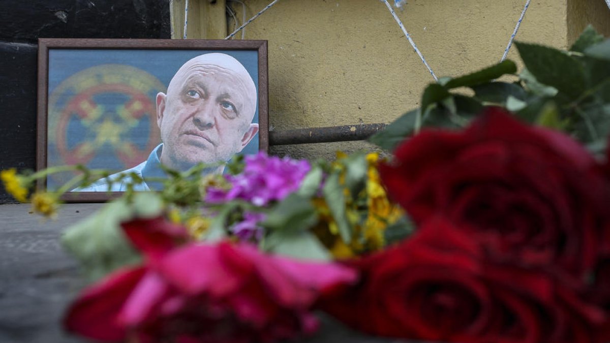 Un retrato de Yevgeny Prigozhin en un homenaje en San Petersburgo (Rusia) al líder de Wagner.