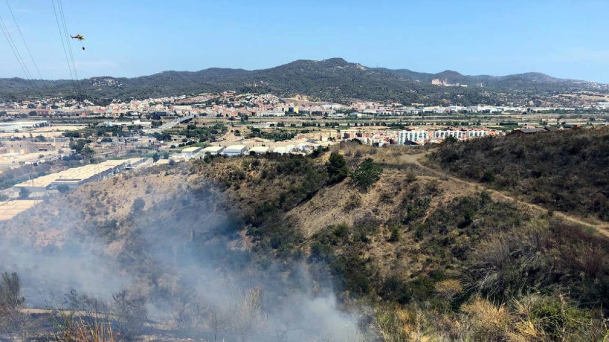 El incendio forestal de Cervelló ha quemado 2,3 hectáreas, según el primer balance de Agentes Rurales