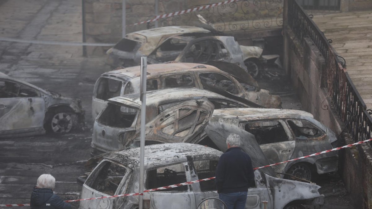 Una mujer de 51 años quema más de 30 coches en Tui (Pontevedra) por una venganza familiar