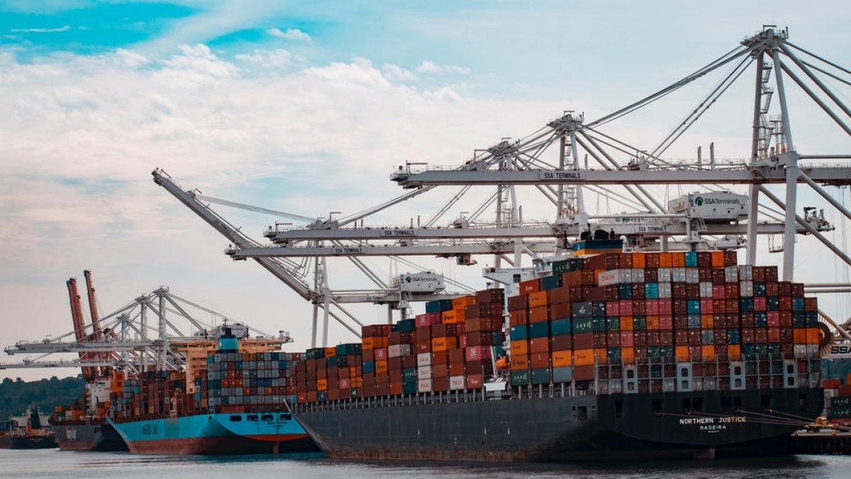 Les exportacions van créixer un 5,7% entre el gener i el març.