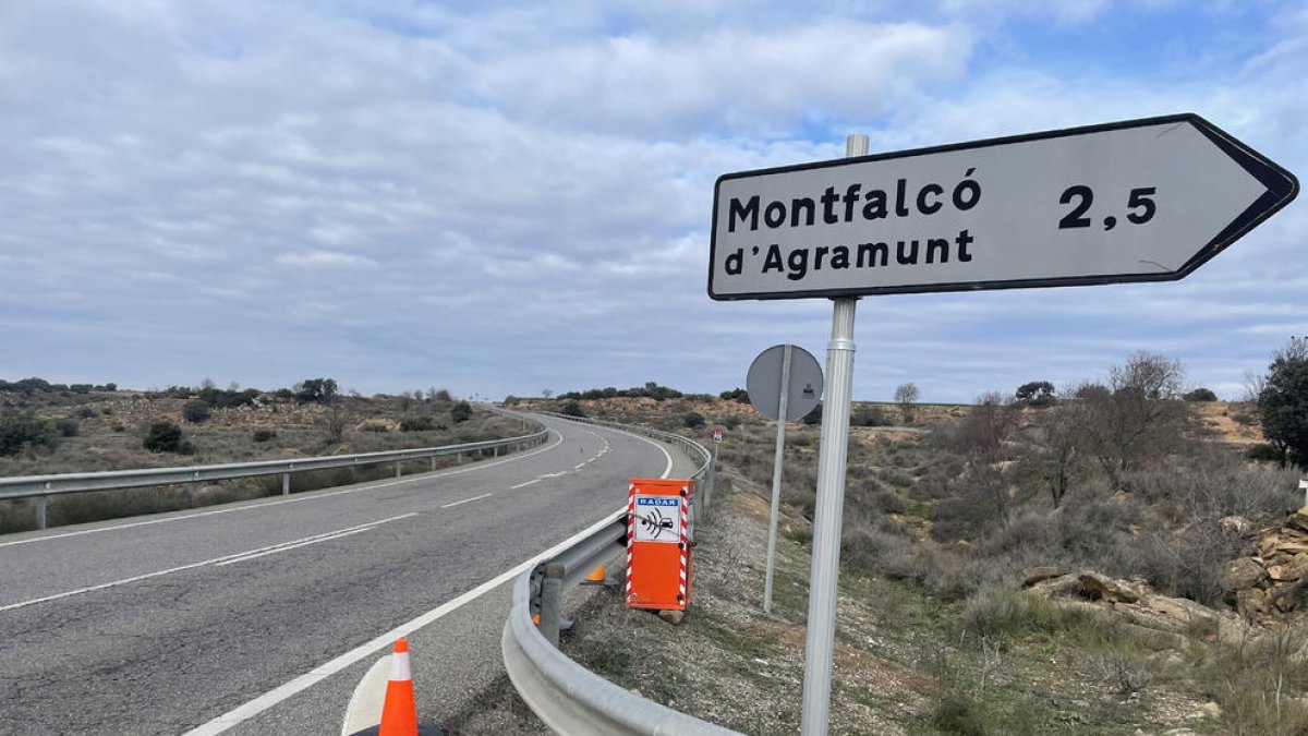 El martes se colocaron varias cajas radar en la C-14 entre Tàrrega y Agramunt. 