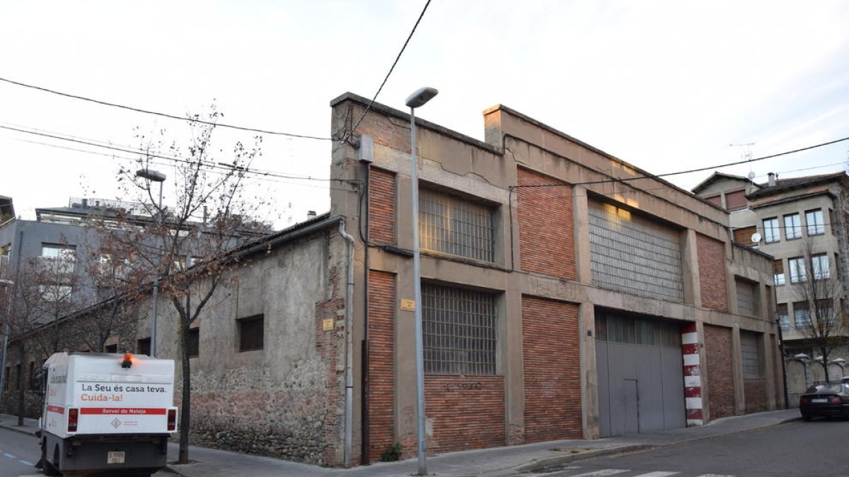 Els antics garatges d’Alsina Graells, al carrer de l’Orri.