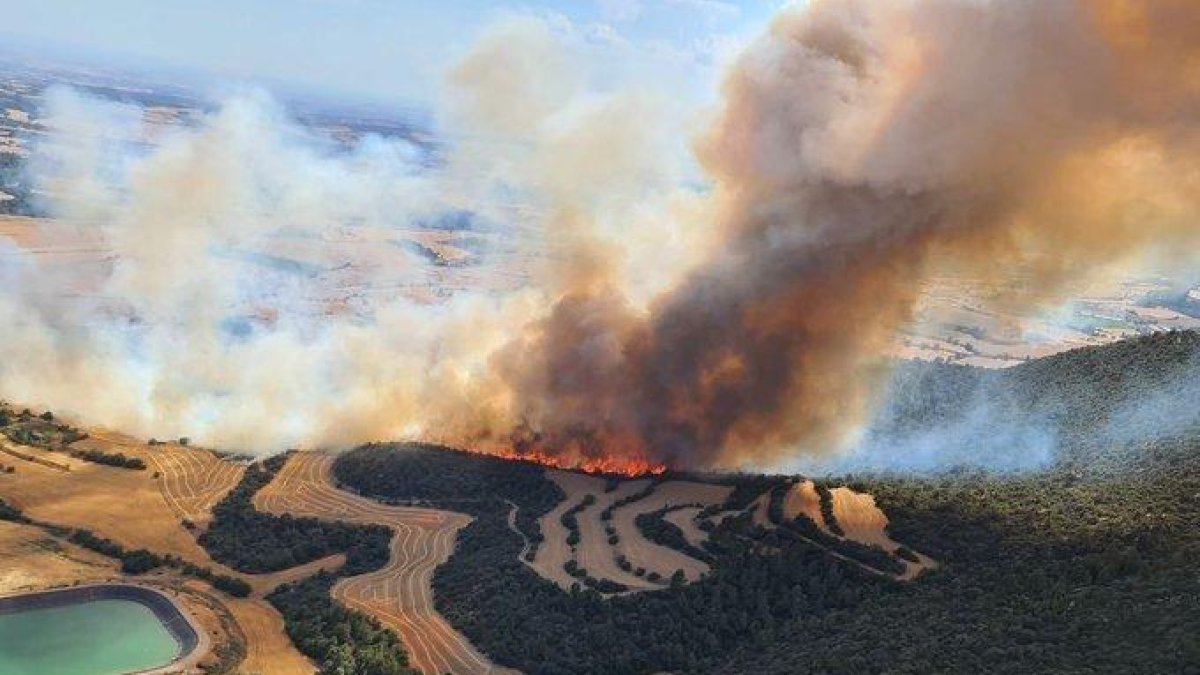 Vista de l'incendi d'Artesa.