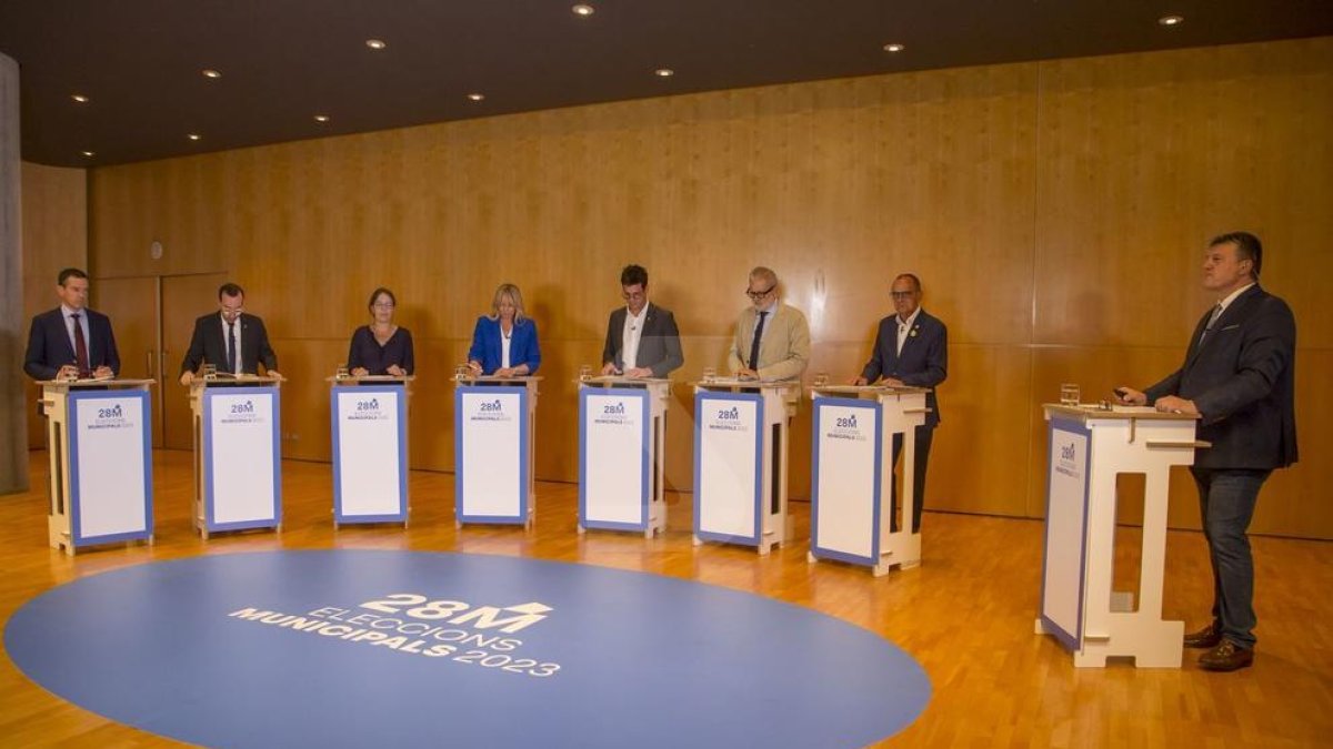 El debate ha tenido lugar en la sala 2 del Auditorio Enric Granados de Lleida.