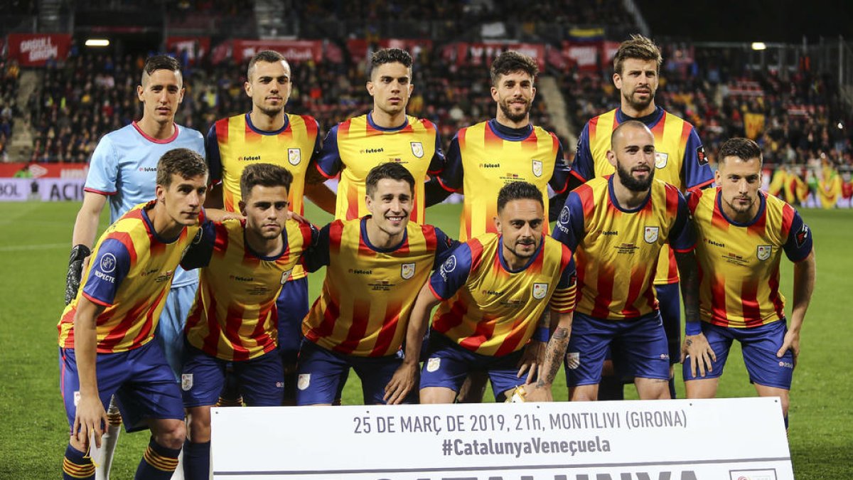 Bojan Krkic, a baix, tercer per l’esquerra, en un anterior partit amb Catalunya.