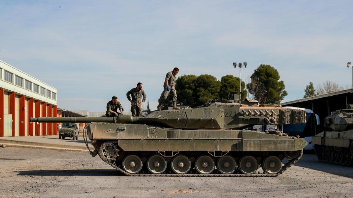 Espanya tindrà a punt la propera setmana els sis Leopard que enviarà a Ucraïna
