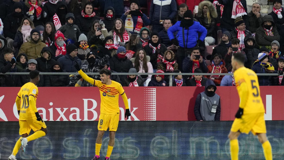 Pedri celebra el gol que va anotar dissabte a Girona.