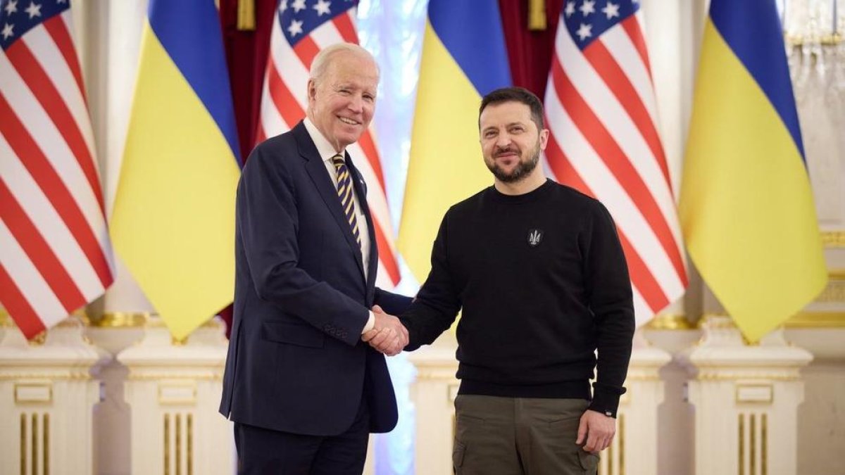 Biden amb Zelenski a Kíiv.