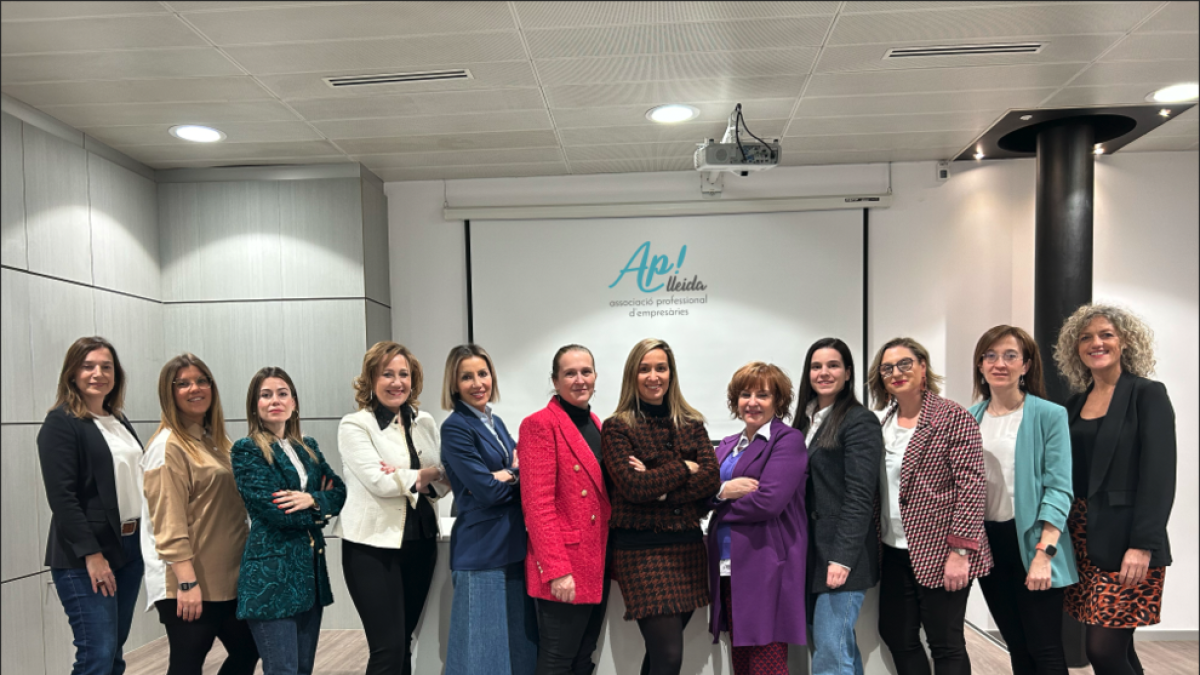 La junta directiva de la asociación de mujeres empresaria, directivas y autónomas de Lleida. 